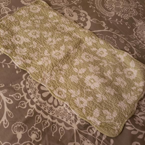 Victoria Hill Botanical Lumbar Pillow Case - Picture 3 of 5